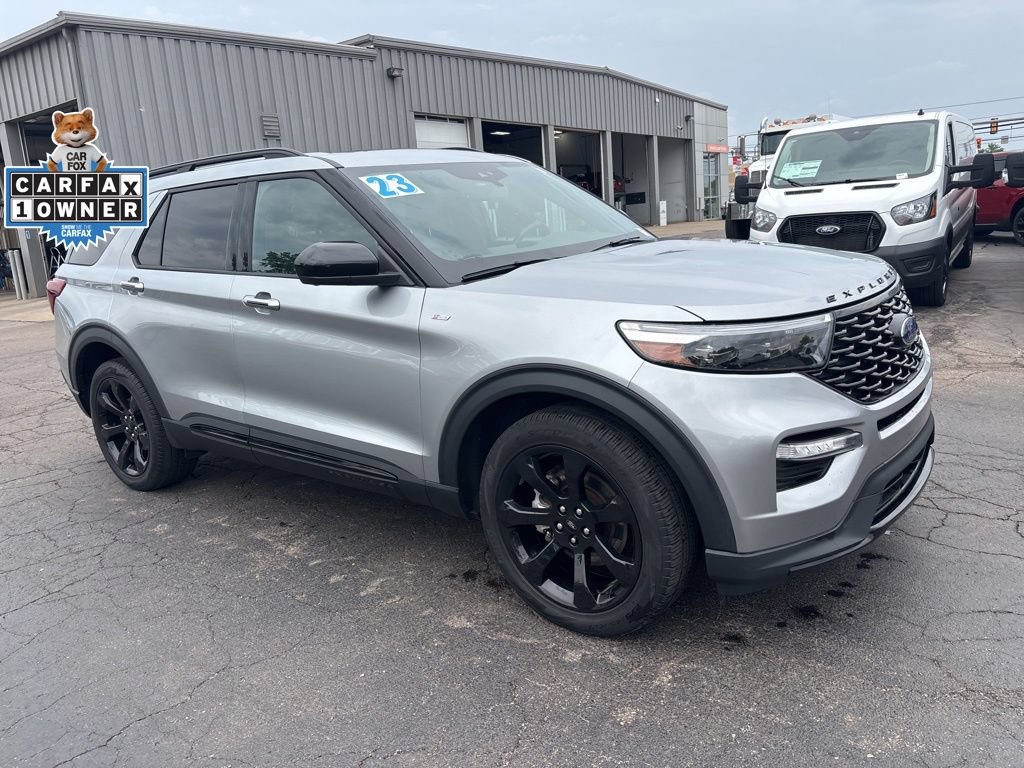 Used 2023 Ford Explorer ST-Line AWD/4WD image 7