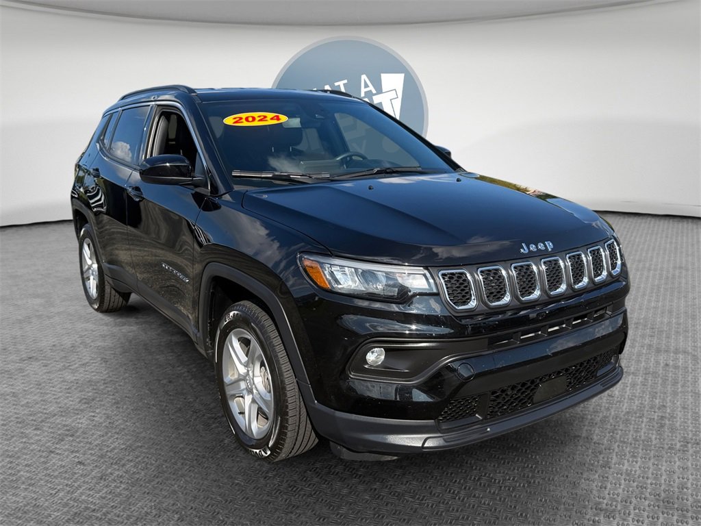 Used 2024 Jeep Compass Latitude