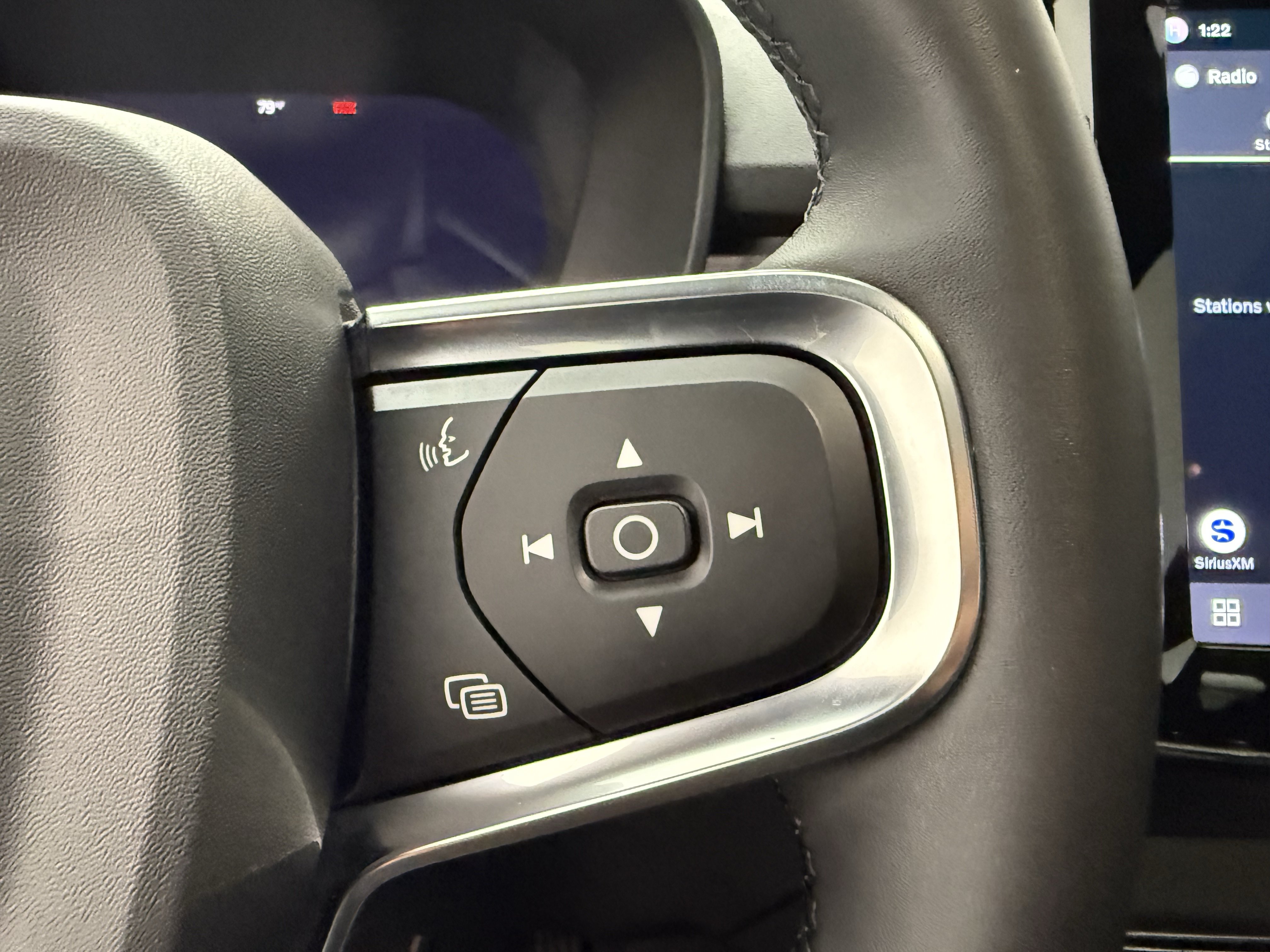 Certified 2023 Volvo C40 Recharge Core AWD/4WD image 17