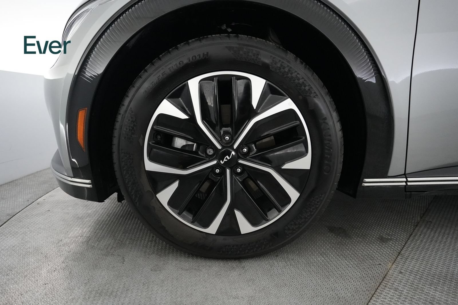 Used 2024 Kia EV6 Wind RWD image 19
