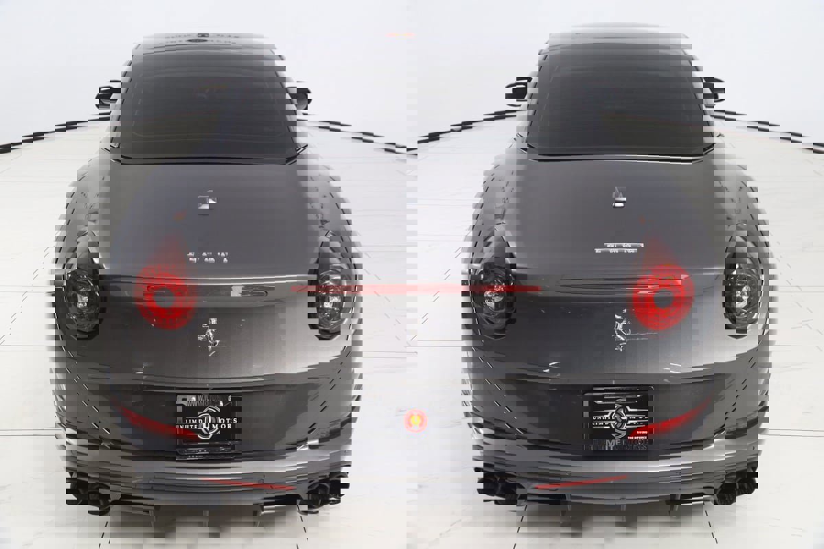 Used 2018 Ferrari California T image 99