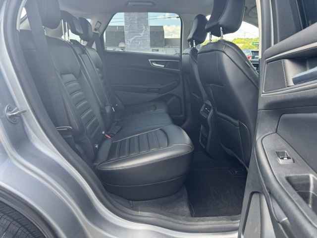Used 2023 Ford Edge SEL image 10