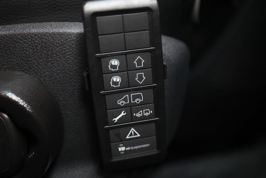 Used 2023 Mercedes-Benz Sprinter 3500 image 43