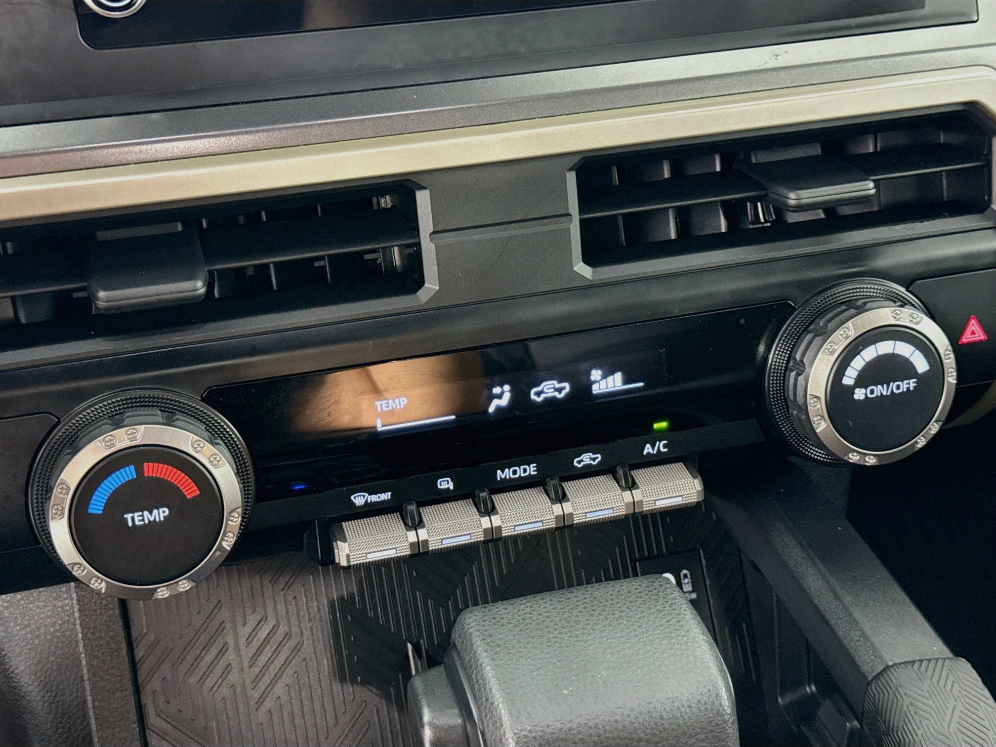 Certified 2026 Toyota Tacoma SR5 AWD/4WD image 17
