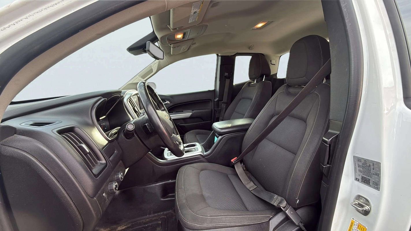 Used 2020 Chevrolet Colorado LT w/ Safety Package image 13