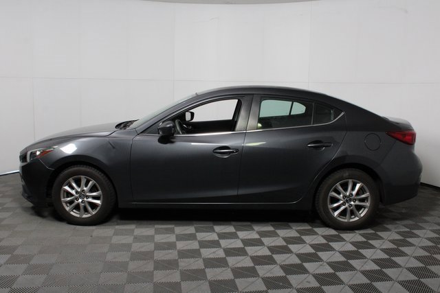 Used 2016 MAZDA MAZDA3 i Sport w/ Preferred Equipment Package image 4