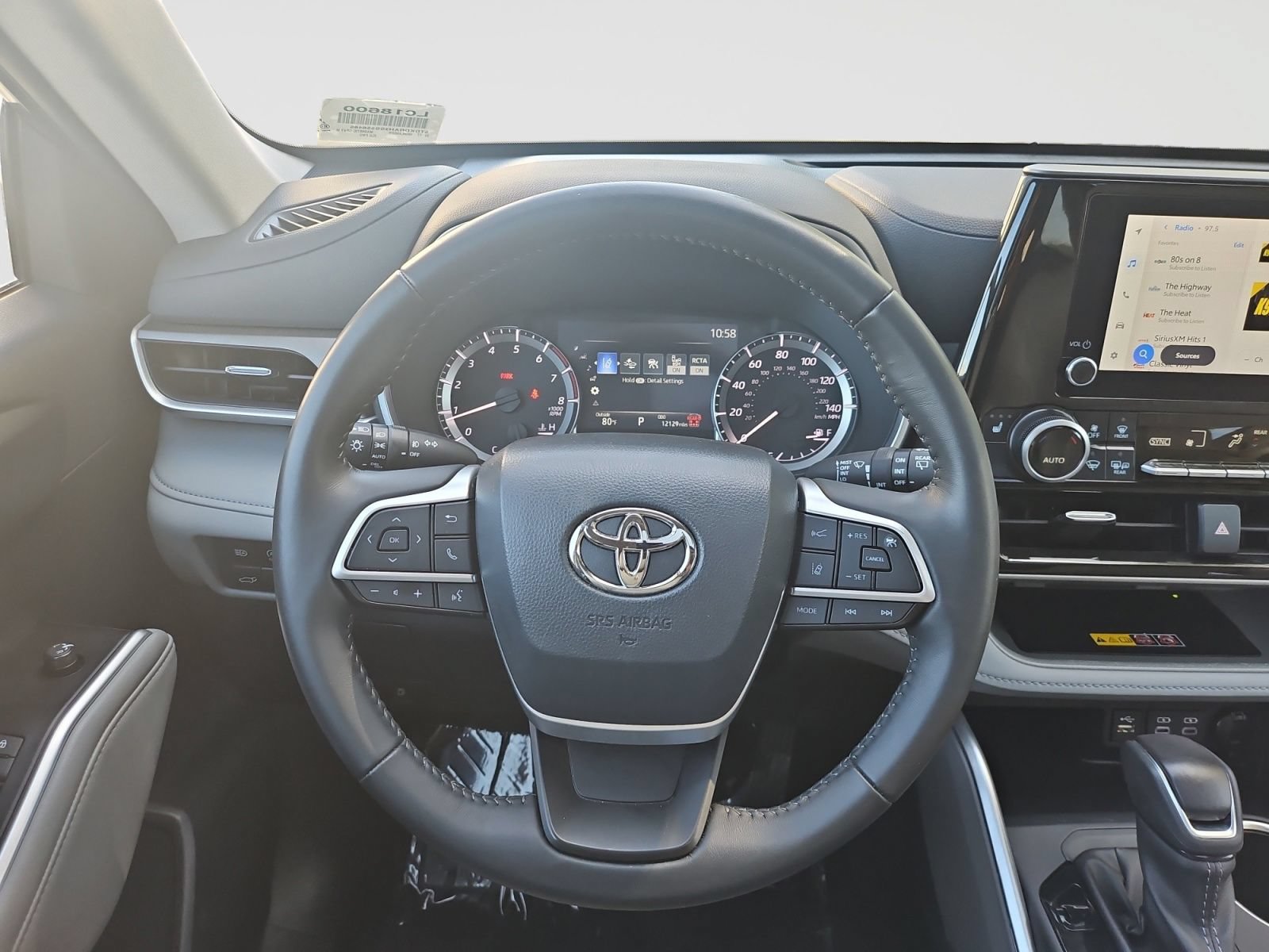 Used 2025 Toyota Highlander XLE FWD image 44
