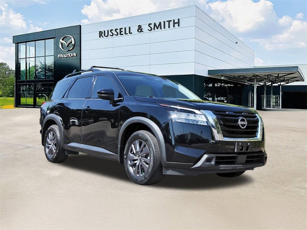 Used 2022 Nissan Pathfinder SV