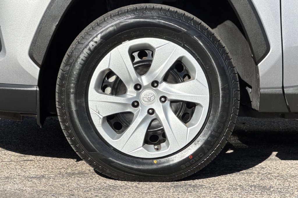 Certified 2020 Toyota RAV4 LE w/ Carpet Mat Package FWD image 24