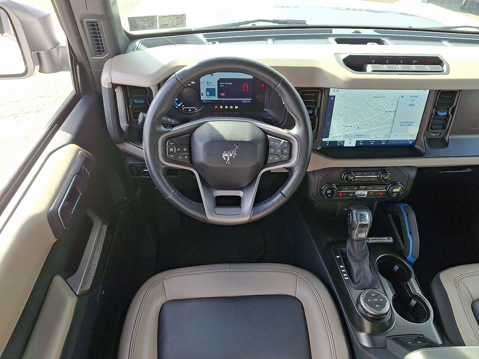 Used 2023 Ford Bronco Wildtrak image 11