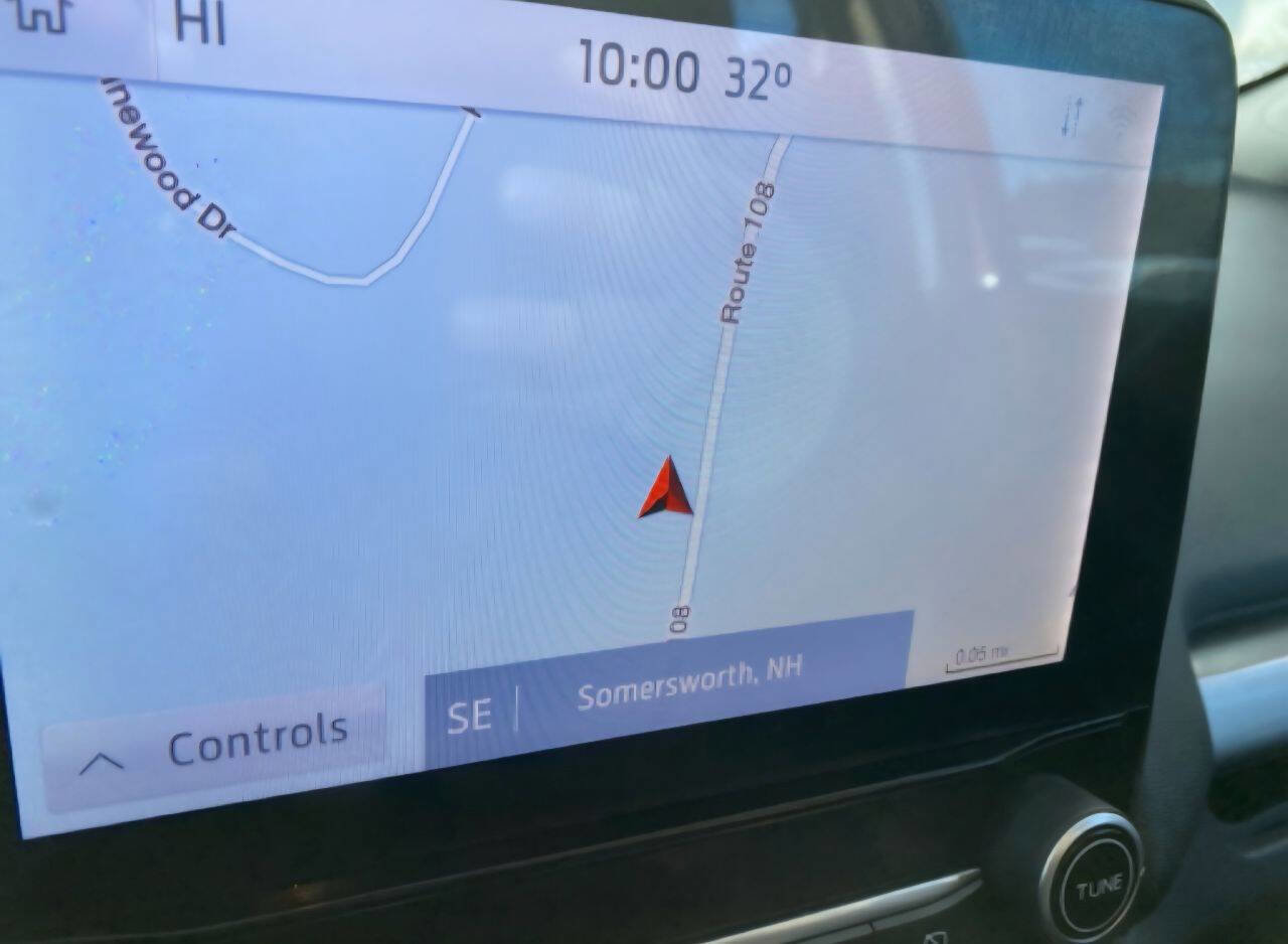 Used 2021 Ford EcoSport SE w/ SE Convenience Package image 10