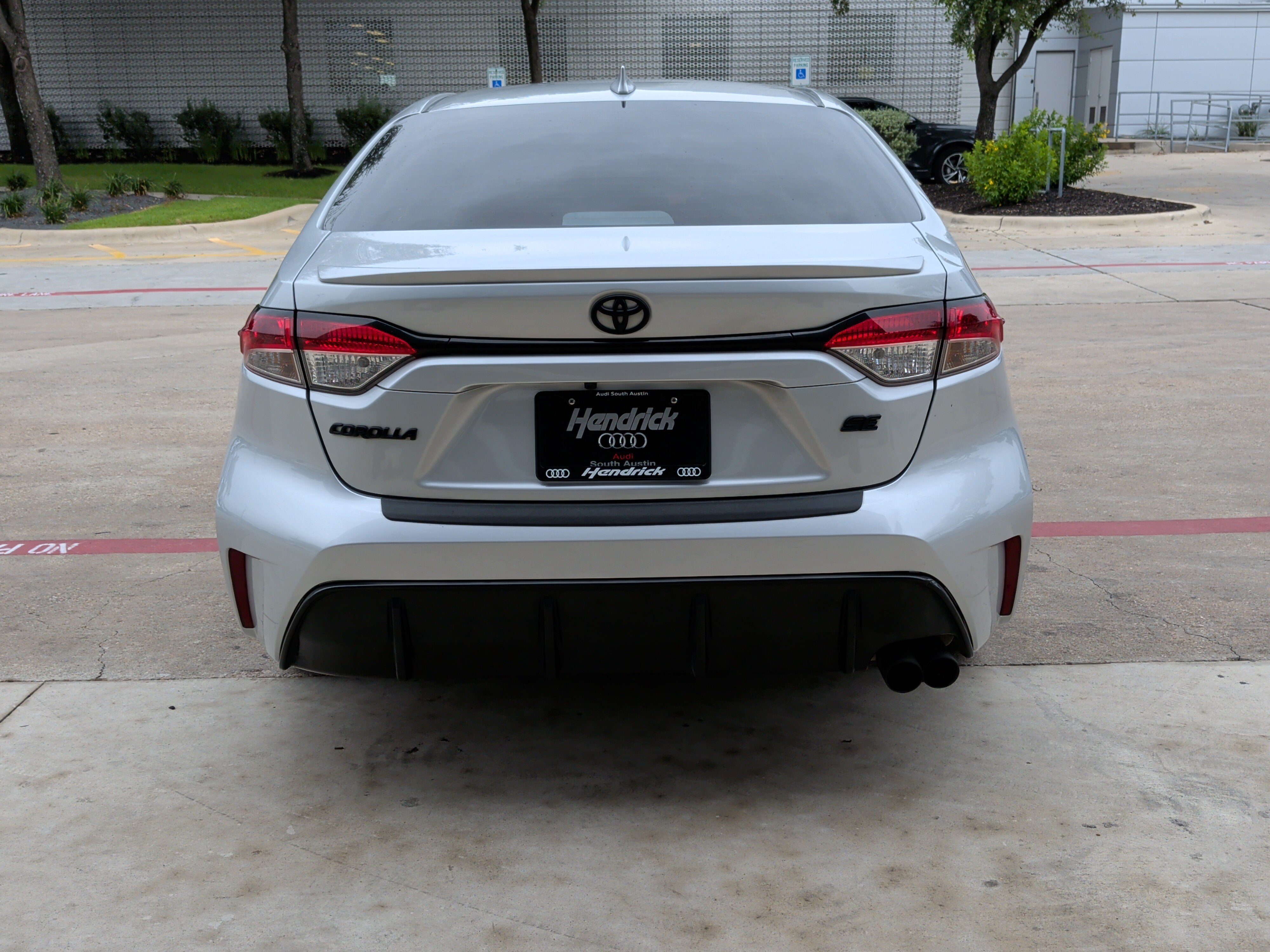 Used 2023 Toyota Corolla SE FWD image 9
