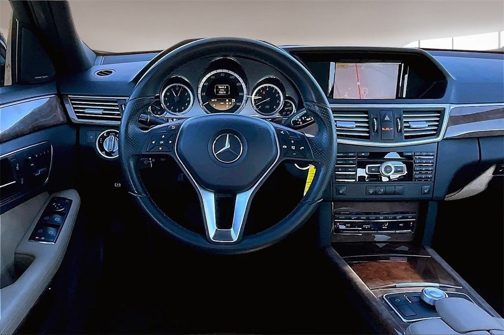 Used 2012 Mercedes-Benz E 350 4MATIC Sedan image 5