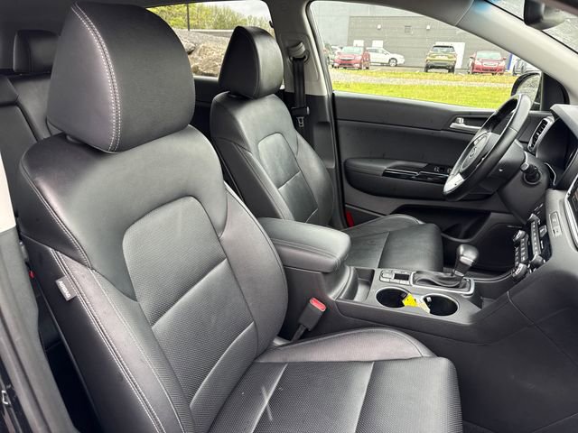Used 2020 Kia Sportage EX w/ Option Group 15 AWD/4WD image 13