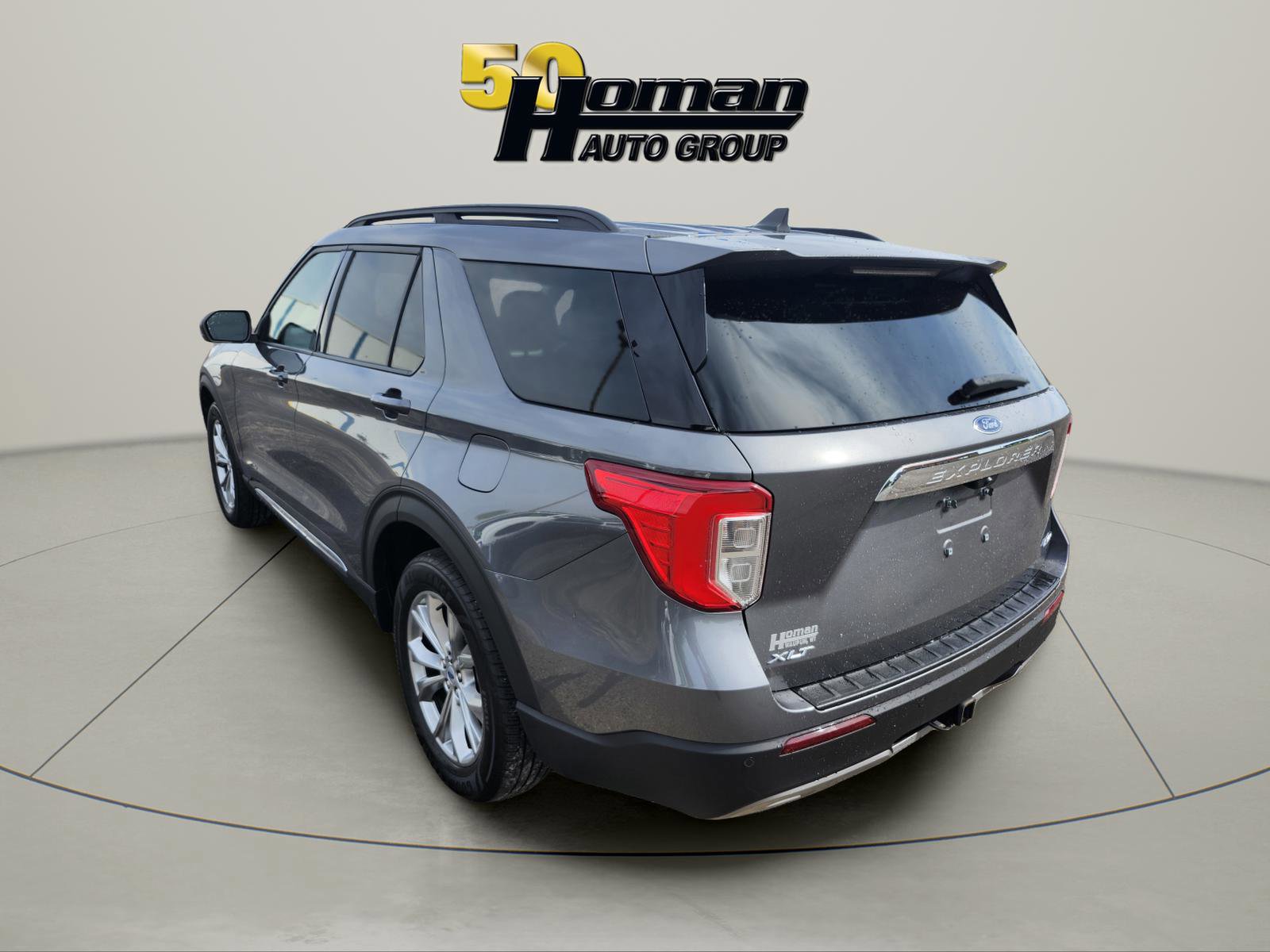 Used 2023 Ford Explorer XLT w/ Equipment Group 202A AWD/4WD image 3