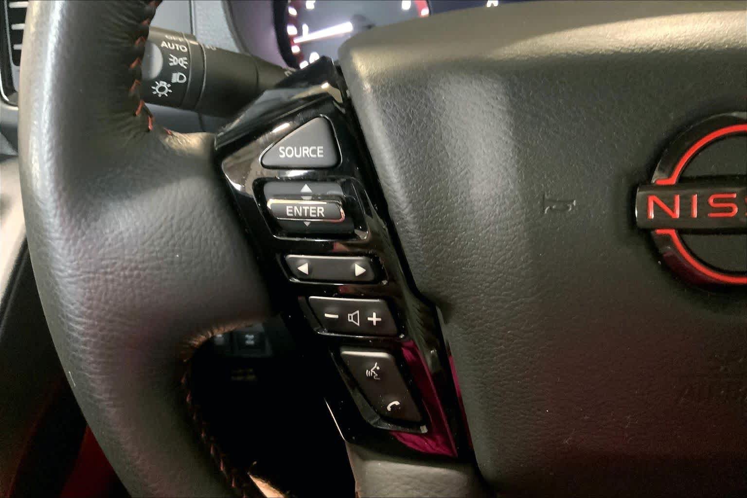 Used 2024 Nissan Frontier PRO-4X w/ Pro Convenience Package AWD/4WD image 23