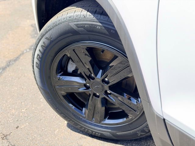 Used 2021 Chevrolet Trax LT w/ LT Convenience Package FWD image 22