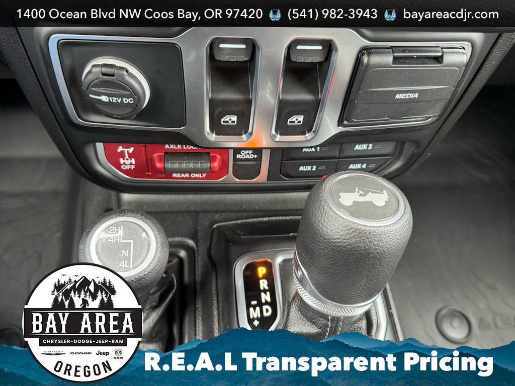Used 2025 Jeep Wrangler Sport AWD/4WD image 21