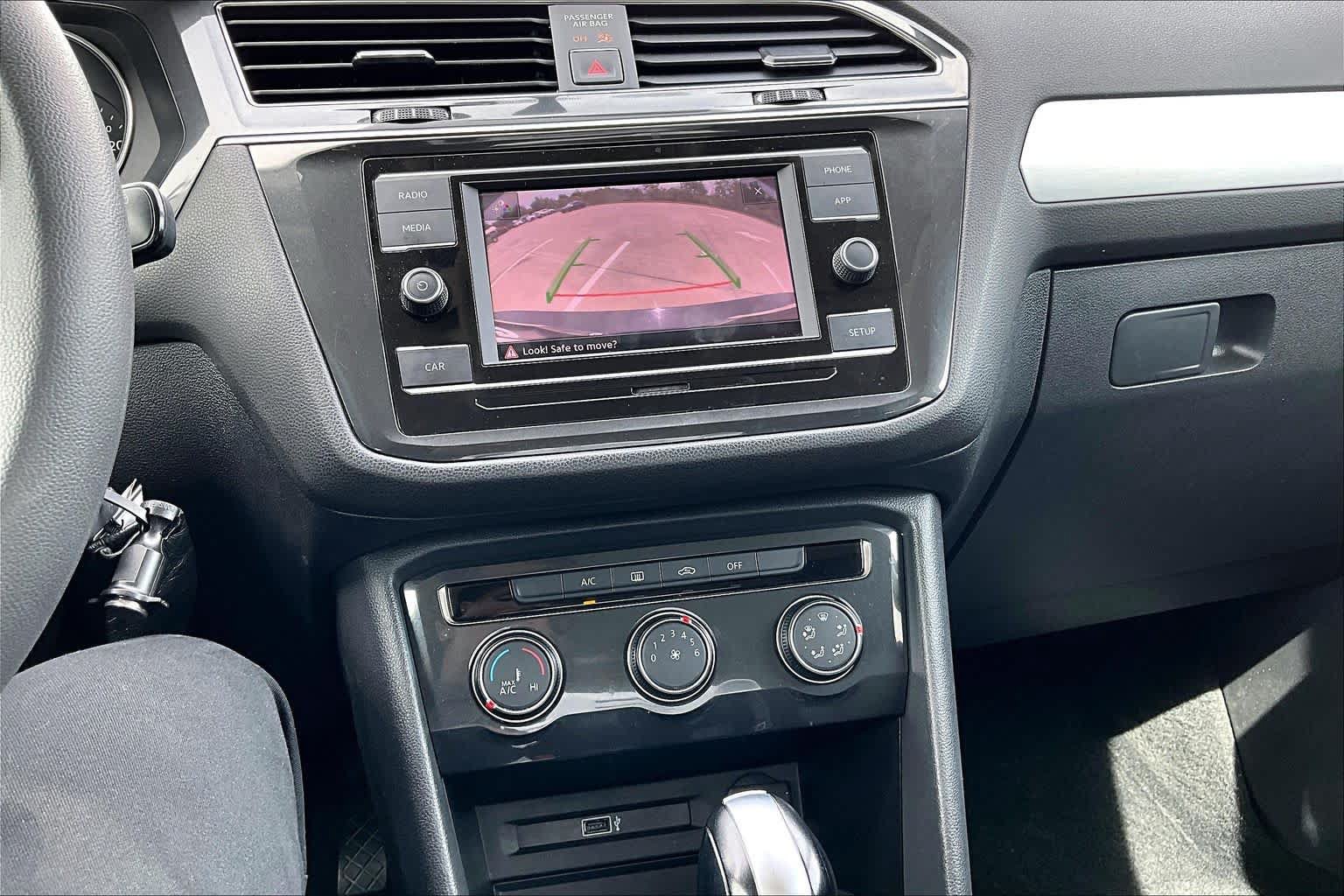 Used 2018 Volkswagen Tiguan S FWD image 32
