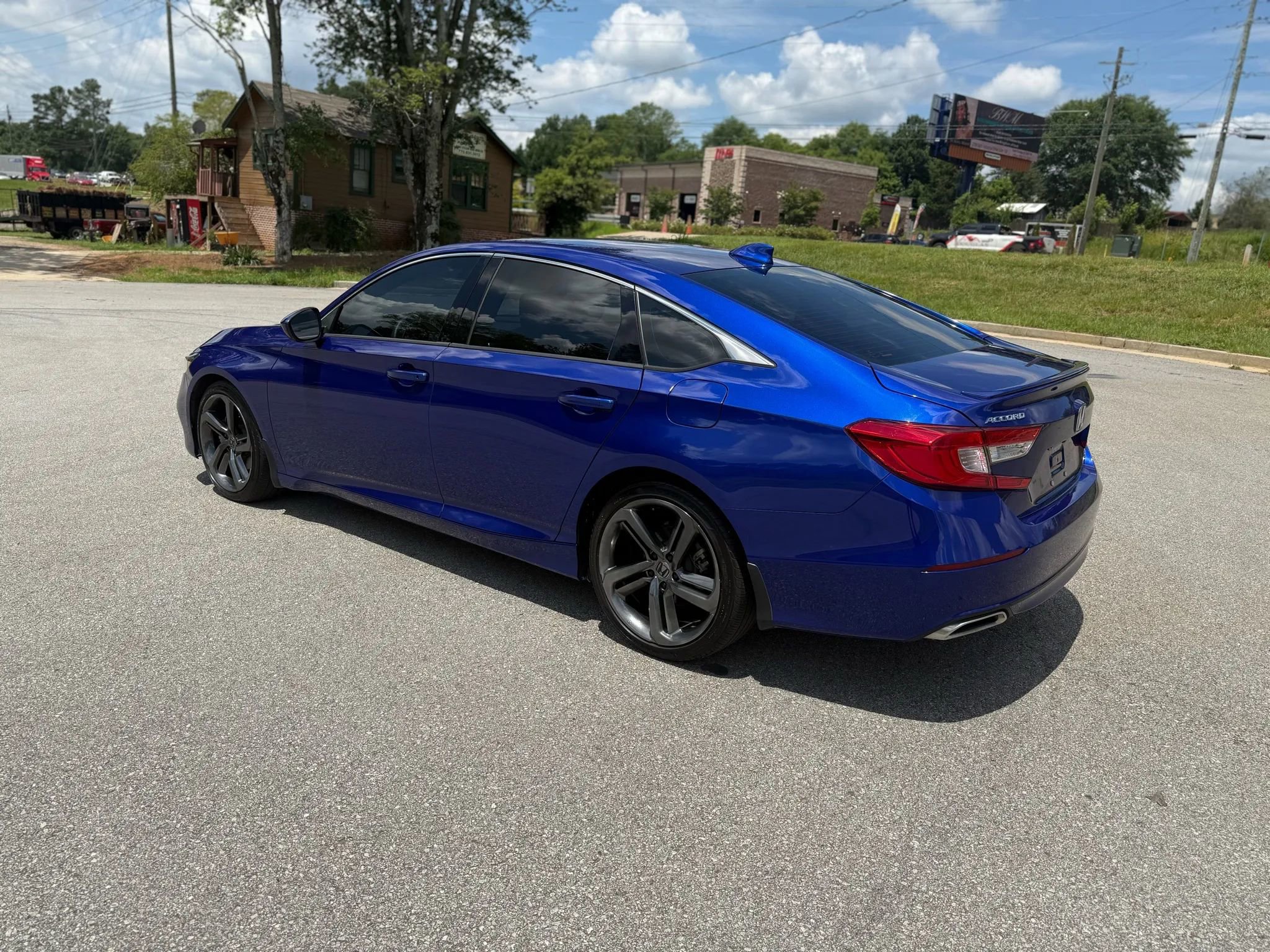 Used 2019 Honda Accord Sport image 4