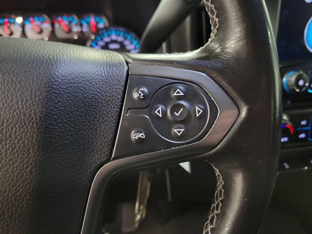 Used 2018 Chevrolet Silverado 1500 LT w/ All Star Edition AWD/4WD image 28