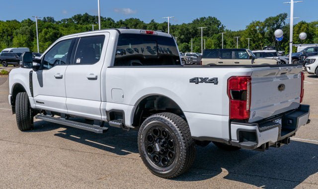 New 2026 Ford F350 XLT w/ XLT Premium Package AWD/4WD image 4