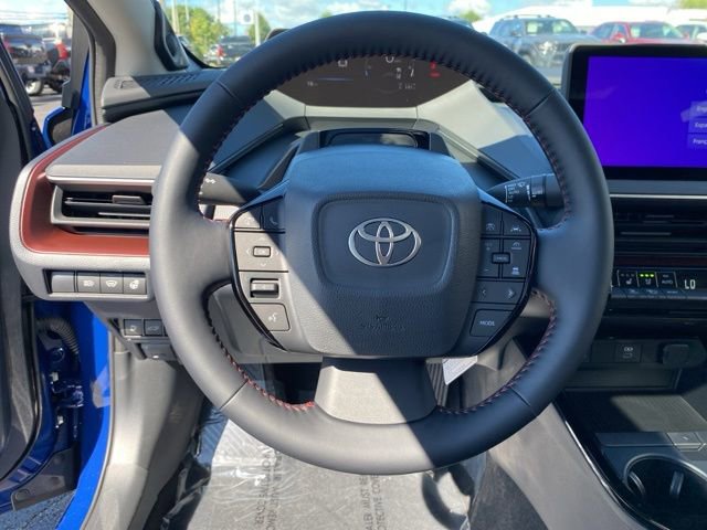 New 2025 Toyota Prius Plug-In Hybrid FWD image 31