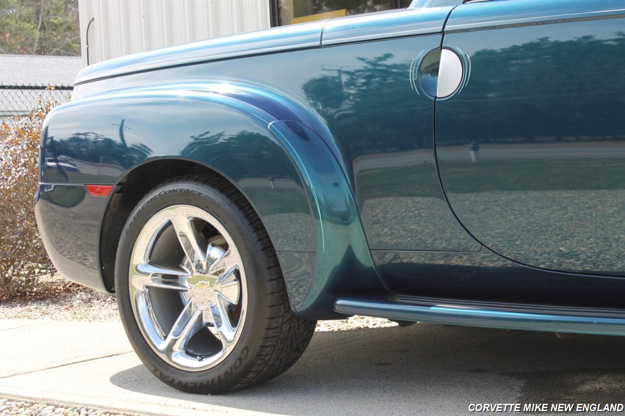 Used 2006 Chevrolet SSR w/ Preferred Equipment Group RWD image 37
