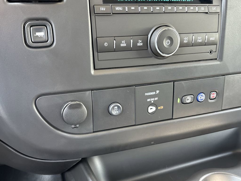 New 2025 Chevrolet Express 2500 w/ Driver Convenience Package image 18