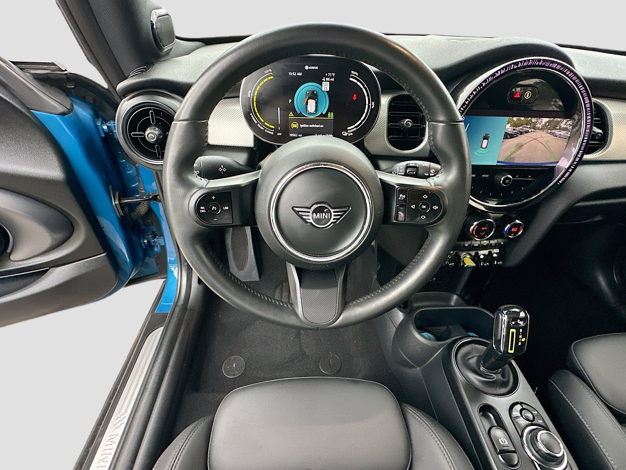 Certified 2024 MINI Cooper SE image 23