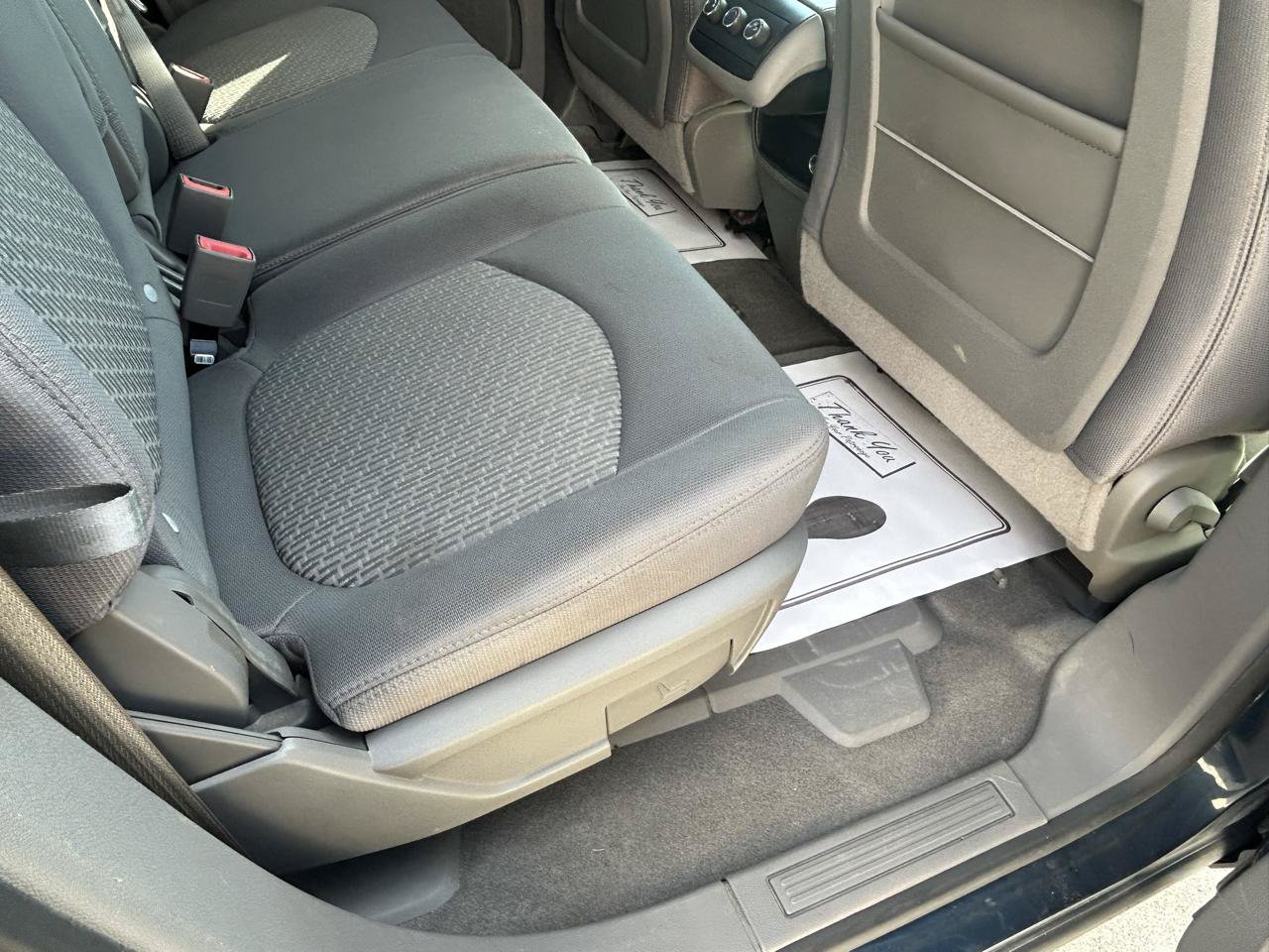 Used 2009 Chevrolet Traverse LS FWD image 11