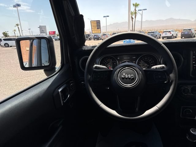 Used 2023 Jeep Gladiator Sport AWD/4WD image 13