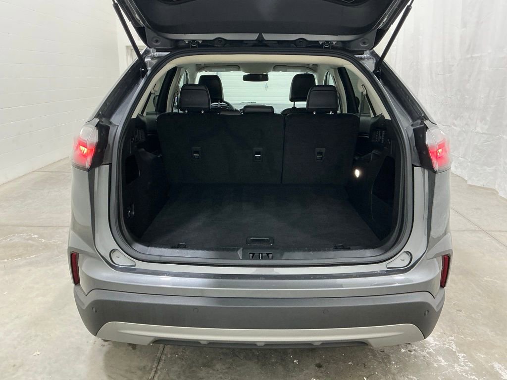 Used 2023 Ford Edge SEL image 22