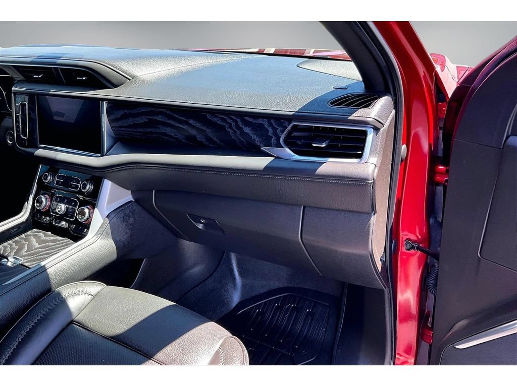 Used 2021 GMC Yukon Denali w/ Denali Ultimate Package AWD/4WD image 23