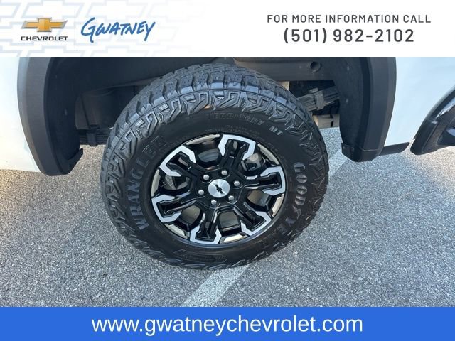 Used 2024 Chevrolet Silverado 1500 ZR2 w/ Technology Package image 10