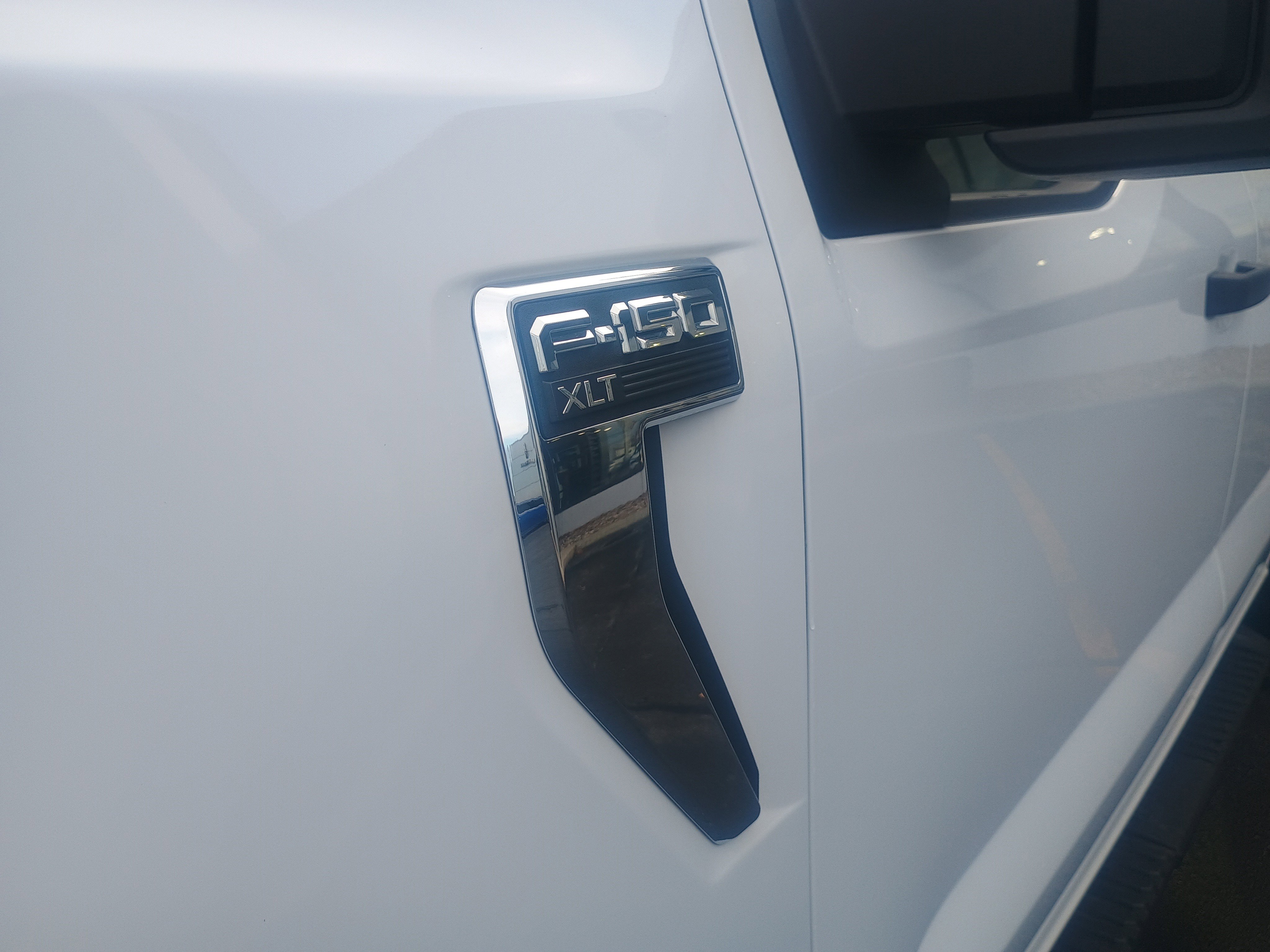 Used 2021 Ford F150 XLT image 5