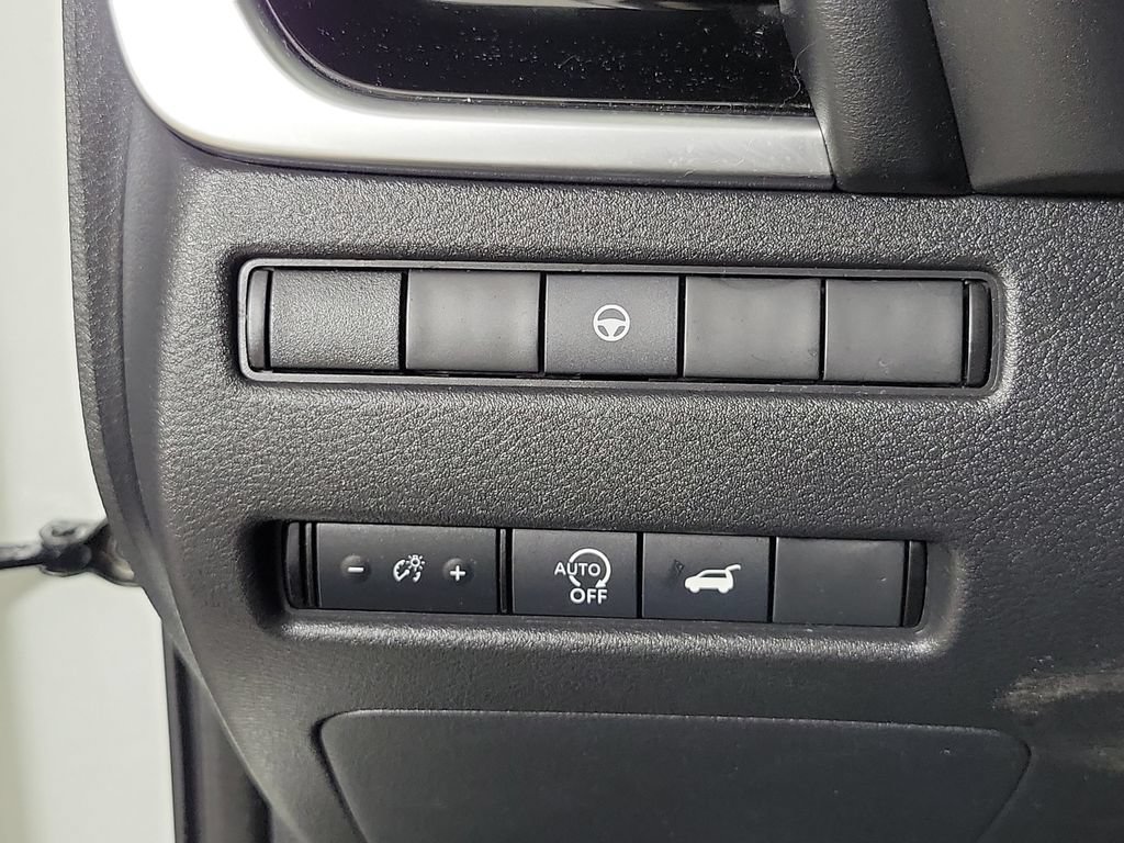 Used 2023 Nissan Rogue SL w/ SL Premium Package FWD image 23
