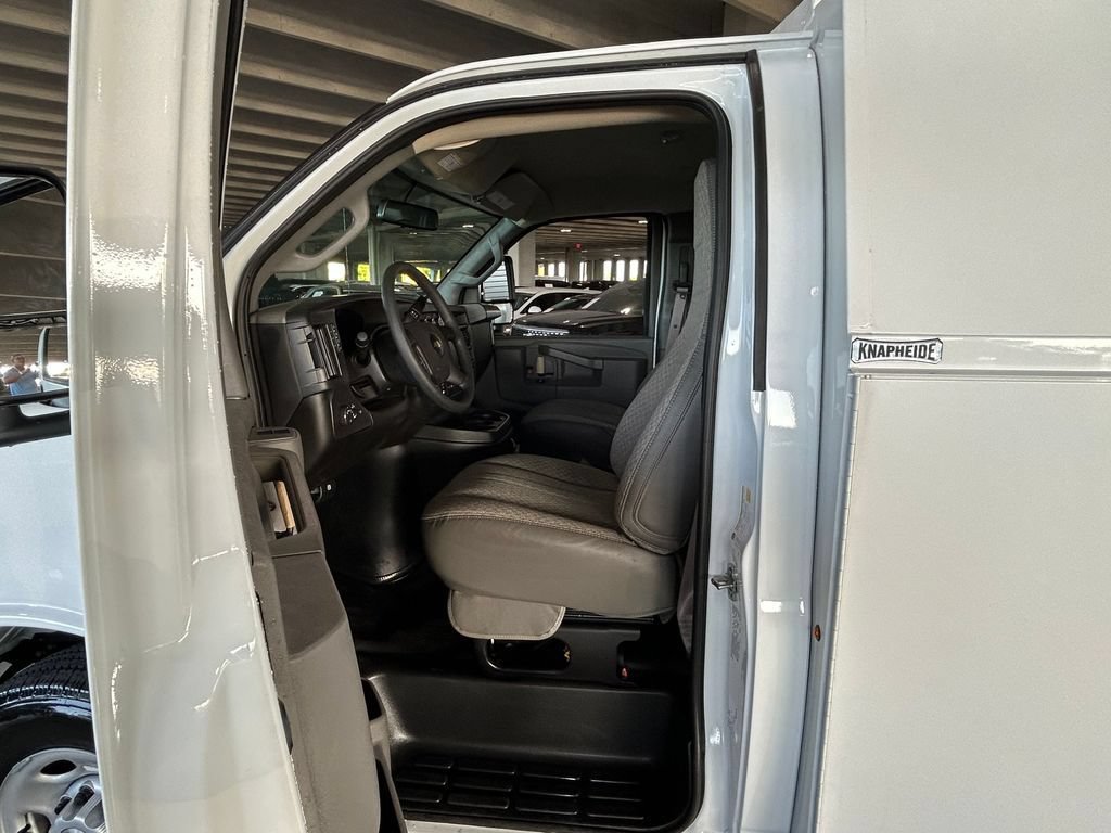 New 2026 Chevrolet Express 3500 w/ Power Convenience Package RWD image 13