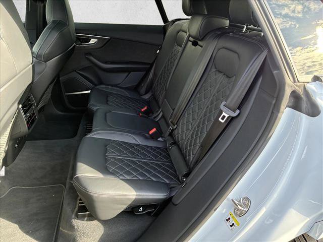 Used 2022 Audi SQ8 Premium Plus w/ Black Optic Package AWD/4WD image 13