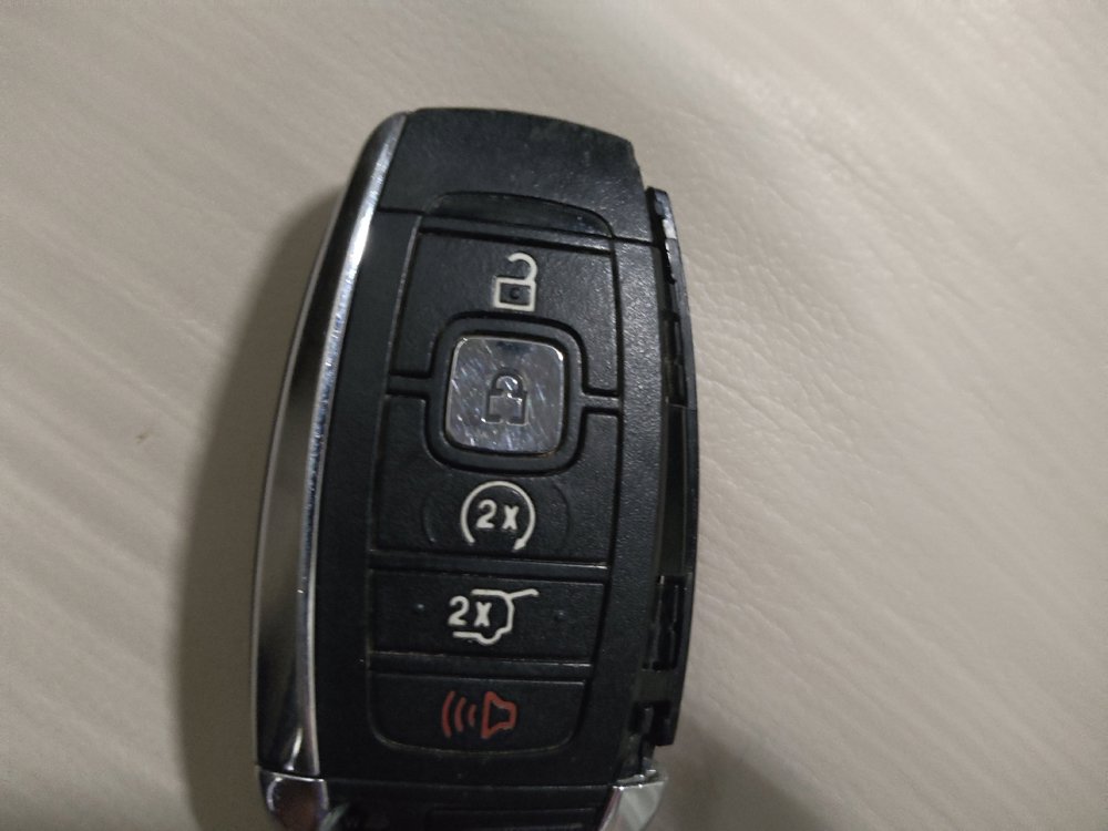 Used 2019 Lincoln MKC Select w/ Select Plus Package FWD image 32
