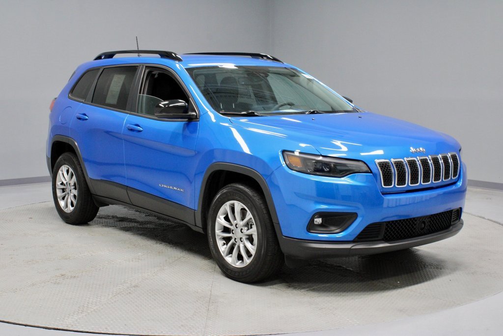 Used 2022 Jeep Cherokee Latitude Lux w/ Mopar Interior Package