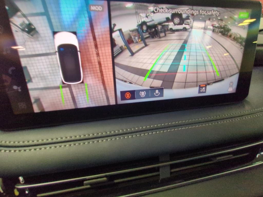 Used 2026 INFINITI QX60 Sport w/ Dark Cargo Package image 9