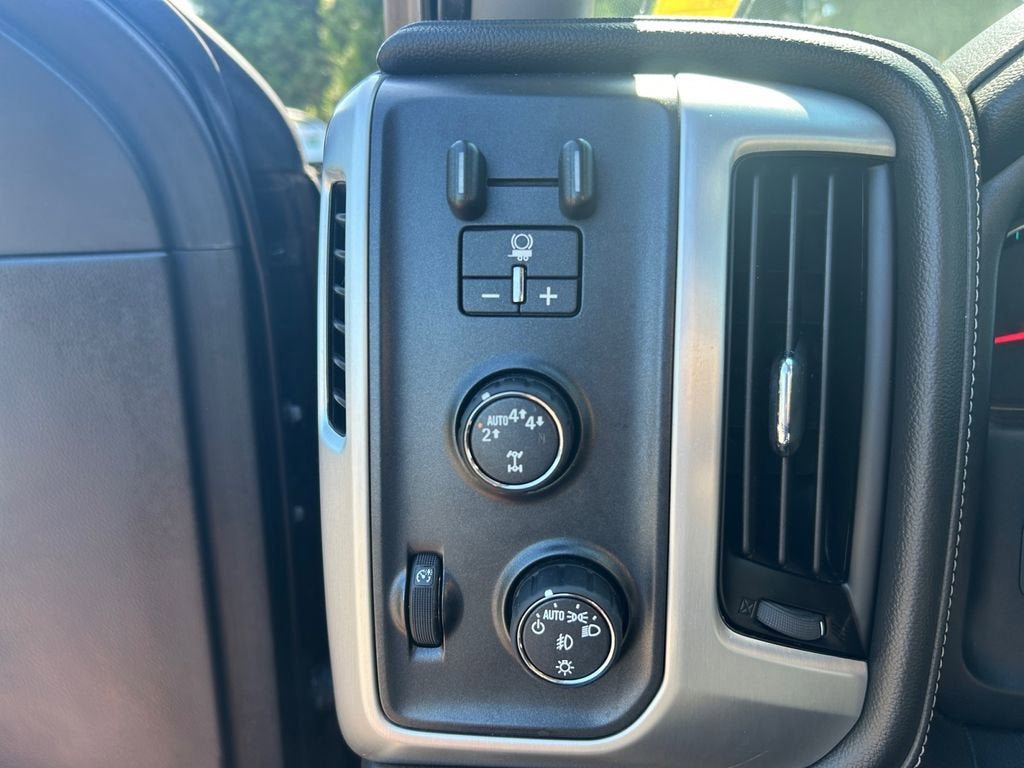Used 2017 GMC Sierra 1500 SLE w/ SLE Value Package AWD/4WD image 20