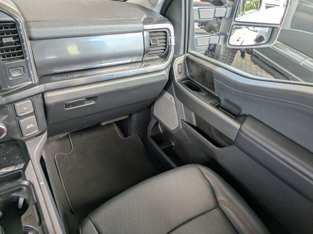 Used 2026 Ford F250 Lariat AWD/4WD image 17