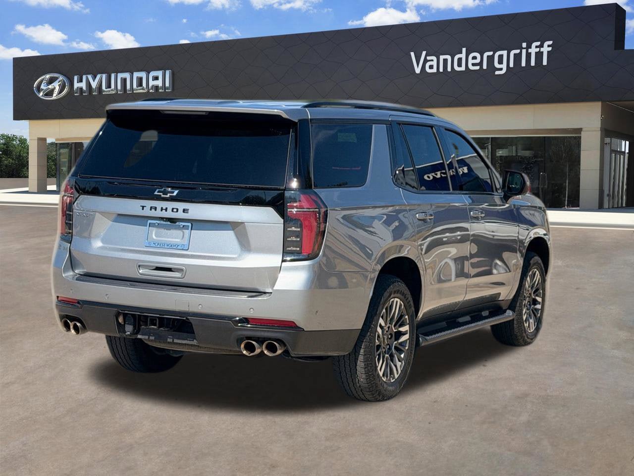 Used 2025 Chevrolet Tahoe Z71 AWD/4WD image 5