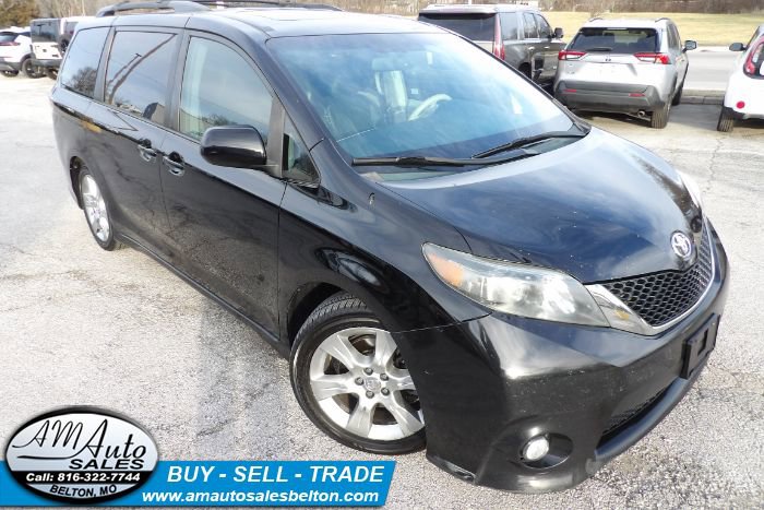 Used 2012 Toyota Sienna SE FWD image 30