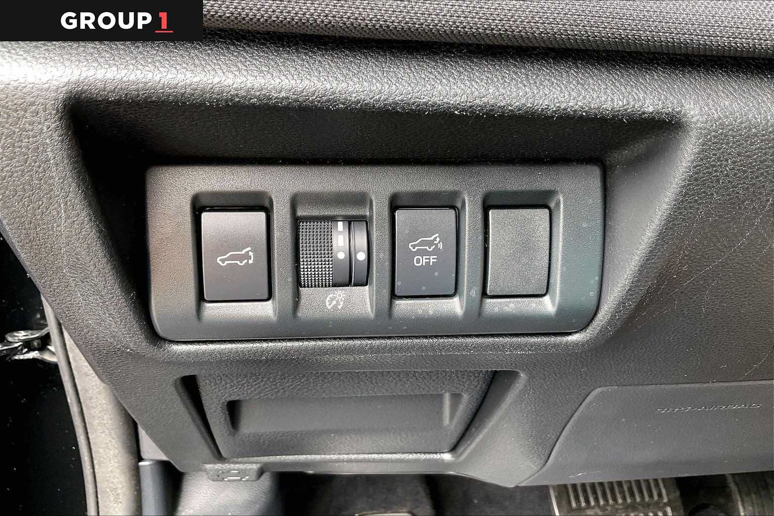 Used 2024 Subaru Outback Premium AWD/4WD image 34