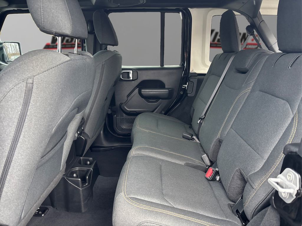 Used 2024 Jeep Wrangler Sport S image 10