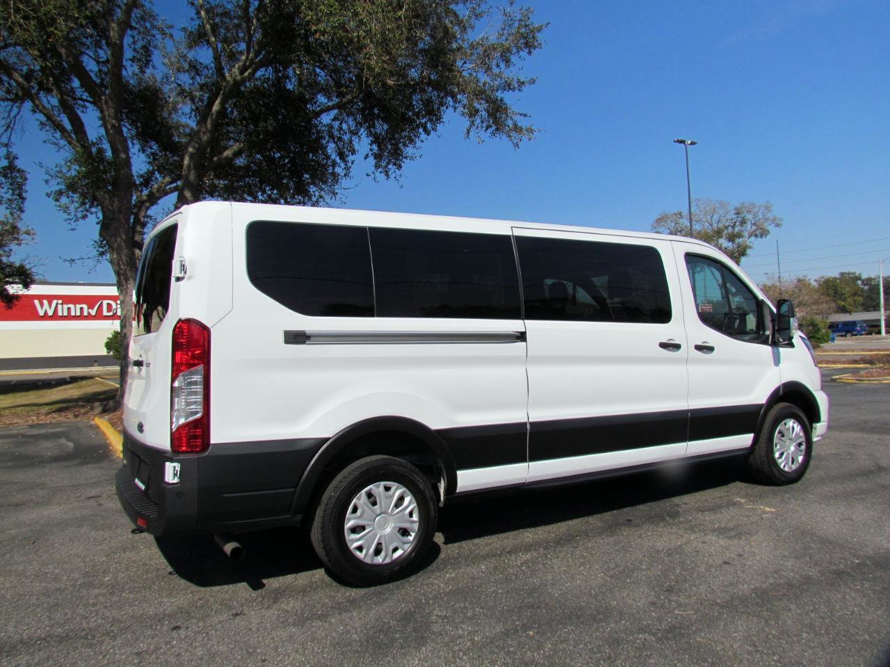 Used 2023 Ford Transit 350 XLT image 12