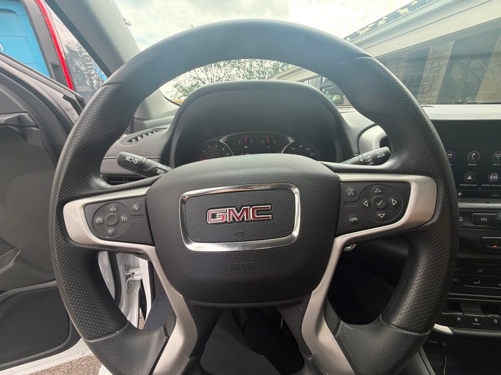 Used 2023 GMC Terrain SLE FWD image 10